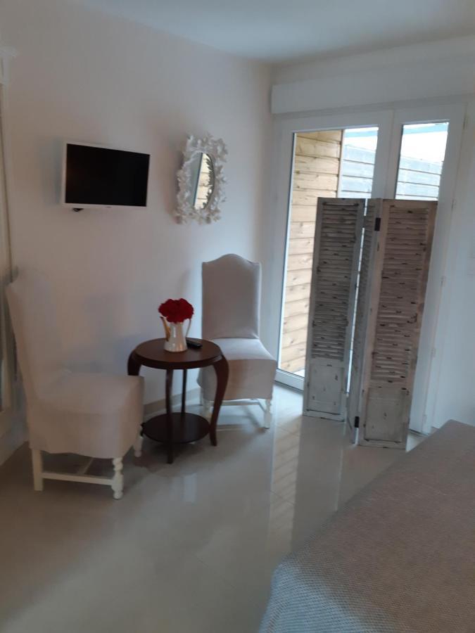 סן-פר-סור-מר Les Suites De Veronique, Chez Veronique Olive מראה חיצוני תמונה
